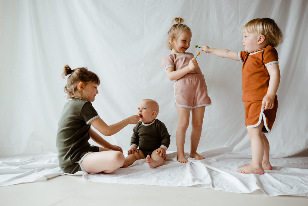Dziecięca garderoba i jej wpływ na rozwój dziecka